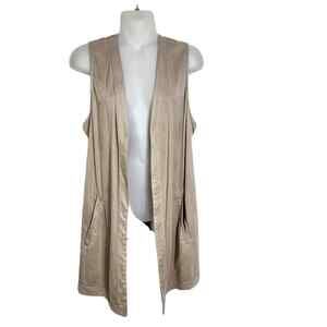 Chicos Womens Vest Size 1 Medium Sleeveless Faux Suede Open Front Pockets Long